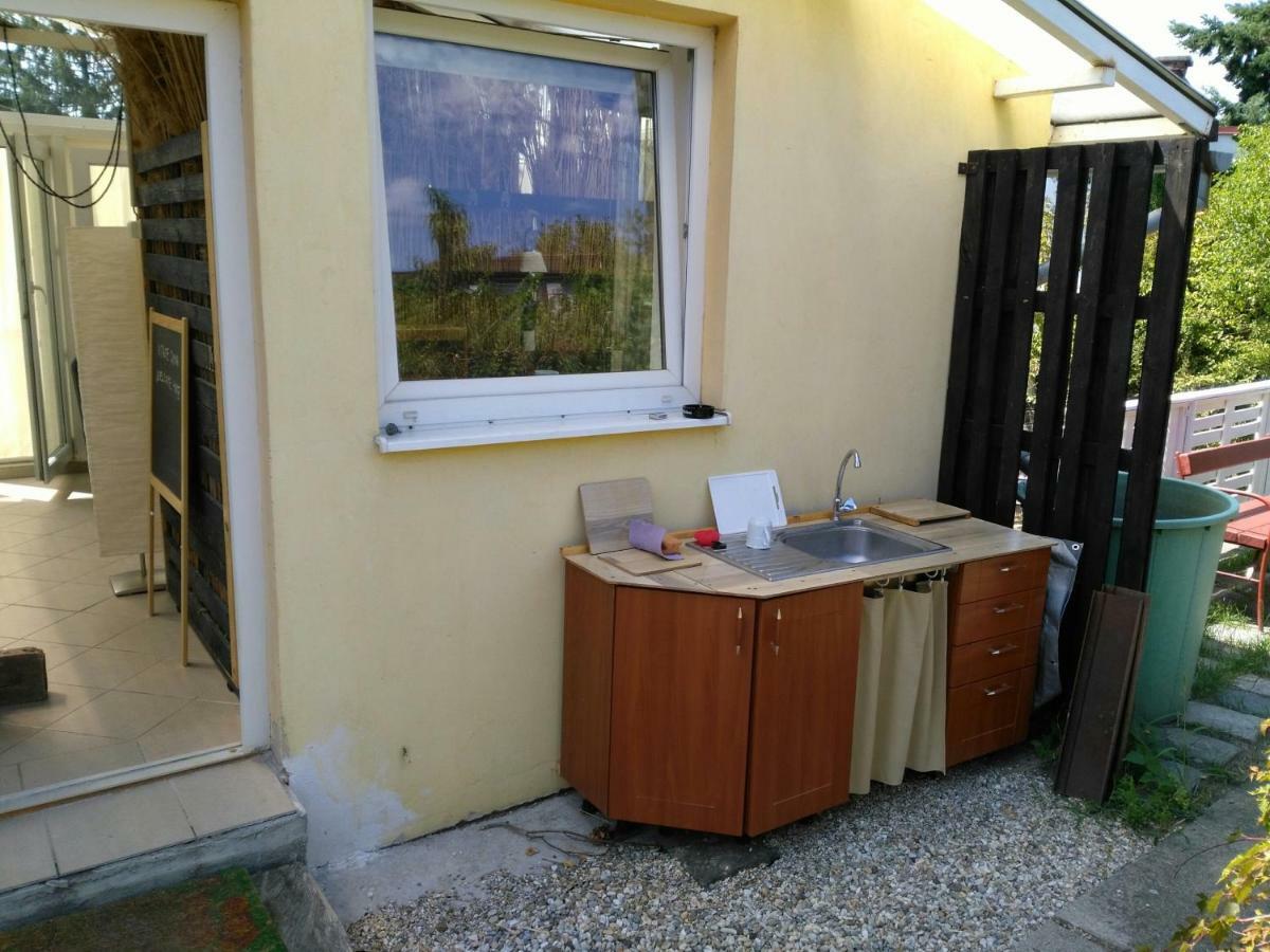 Greenhouse Just 15 Min From The Old Town Bratislava Exterior photo