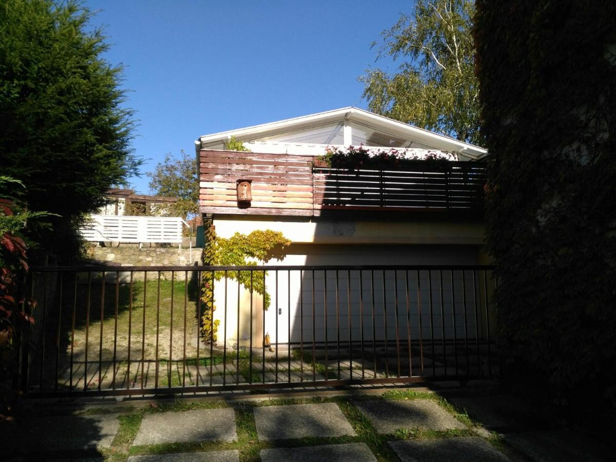 Greenhouse Just 15 Min From The Old Town Bratislava Exterior photo